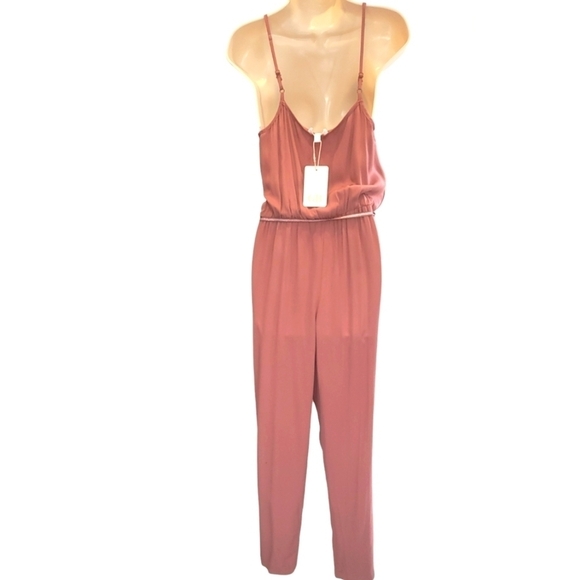 Spaghetti Strap Jumpsuit with Pockets and adjustable straps - Picture 2 of 8